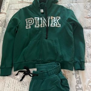 PINK Everyday Lounge Classic Jogger Outfit in GREEN